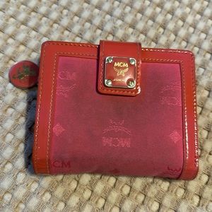 MCM used wallet